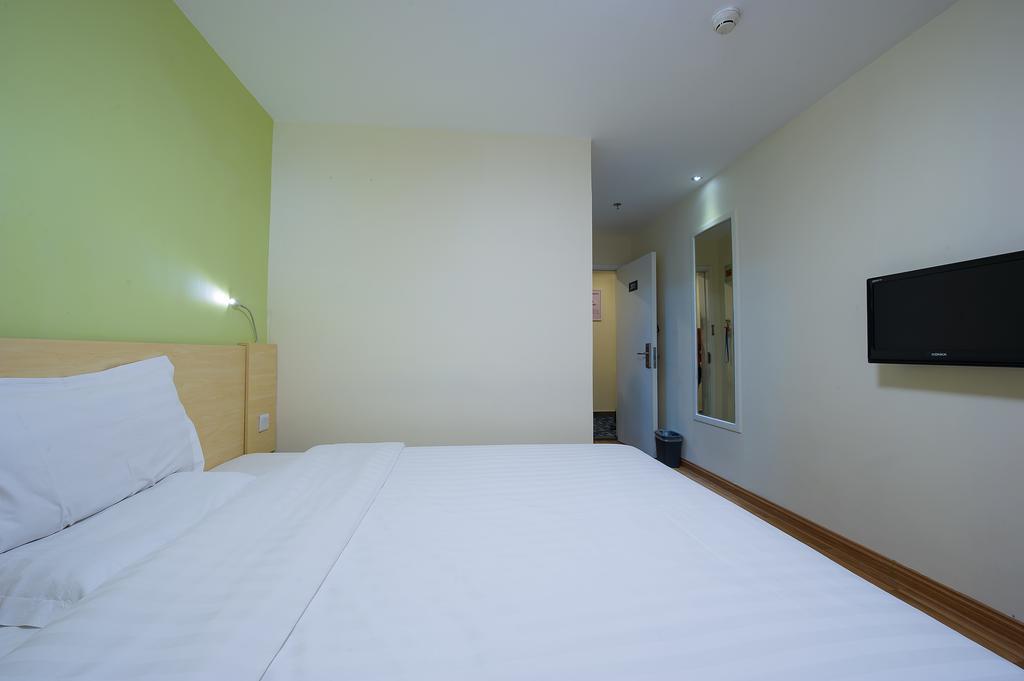 7Days Inn Guangzhou Wuyang New Town Экстерьер фото