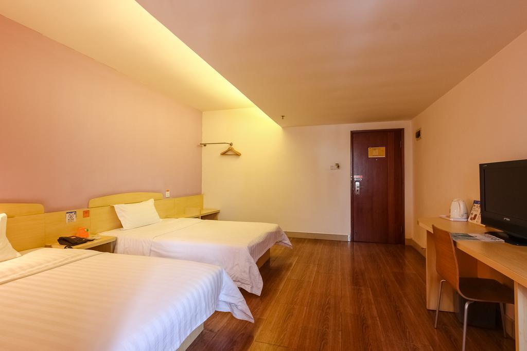 7Days Inn Guangzhou Wuyang New Town Экстерьер фото