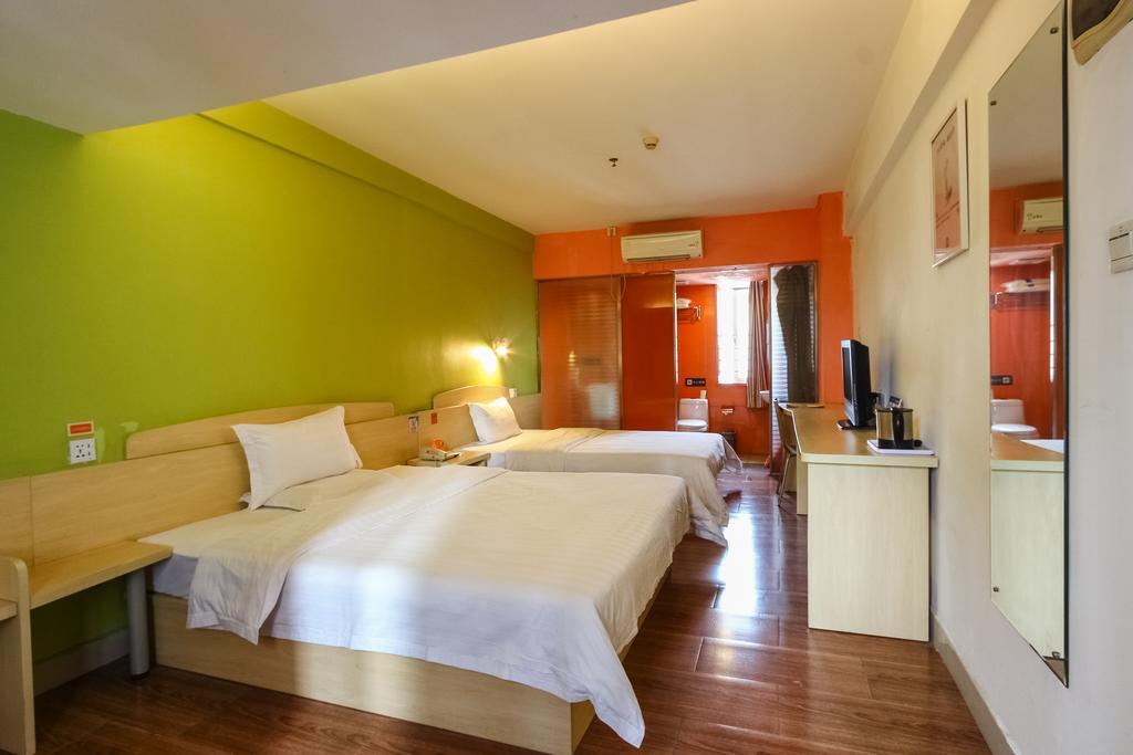 7Days Inn Guangzhou Wuyang New Town Экстерьер фото